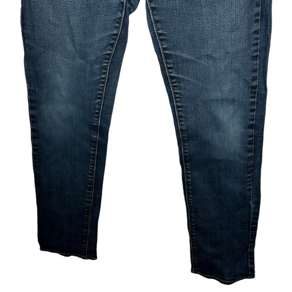 Levi's Slight Curve Classic Rise Slim‎ Leg Jeans - Picture 3 of 6